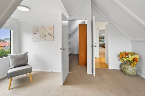 Photo of property in 7 Cumbrian Place, Conifer Grove, Takanini, 2112