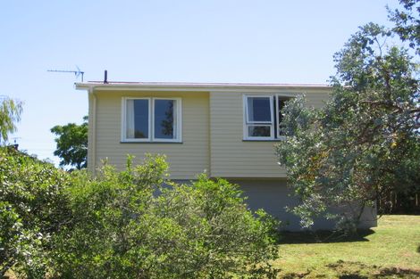 Photo of property in 8 Lysander Crescent, Beach Haven, Auckland, 0626