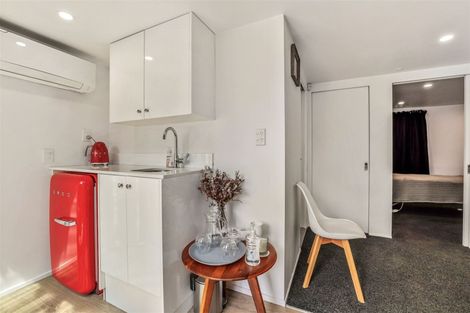 Photo of property in 6 Curletts Road, Sockburn, Christchurch, 8042