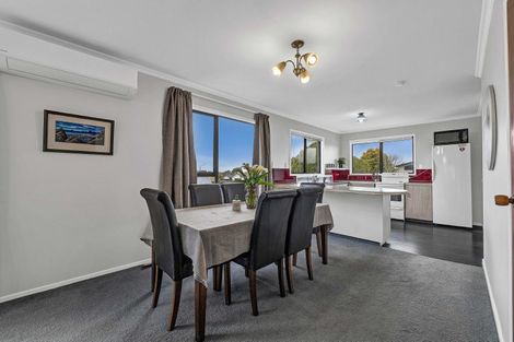 Photo of property in 45 Heta Road, Highlands Park, New Plymouth, 4312