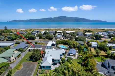 Photo of property in 86 Manly Street, Paraparaumu Beach, Paraparaumu, 5032