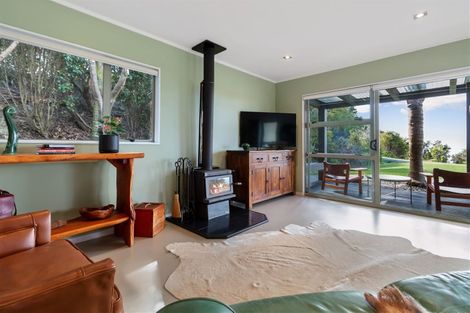Photo of property in 556 Boat Harbour Road, Whenuakite, Whitianga, 3591