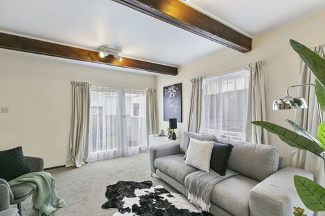 Photo of property in Lynbrae Court Flats, 17/4 Dr Taylor Terrace, Johnsonville, Wellington, 6037