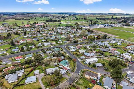 Photo of property in 28 Carrington Crescent, Tokoroa, 3420