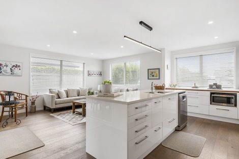 Photo of property in 72 Penetaka Heights, Pyes Pa, Tauranga, 3112