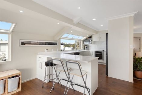 Photo of property in 56b Marine Parade, Mount Maunganui, 3116