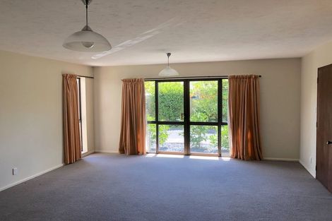 Photo of property in 21 Wadeley Road, Ilam, Christchurch, 8041