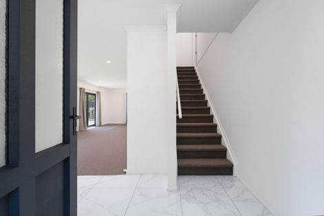 Photo of property in 16 Pyramid Place, Glen Eden, Auckland, 0602