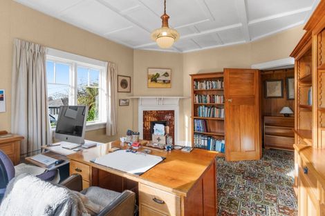 Photo of property in 16 Montpellier Street, Dunedin Central, Dunedin, 9016