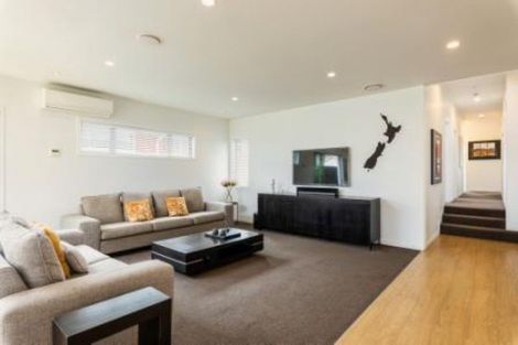 Photo of property in 26 Muripara Avenue, Point Chevalier, Auckland, 1022