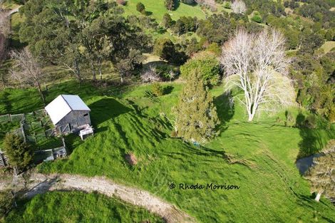 Photo of property in 330 Franklin Road, Paparoa, 0571