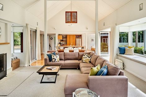 Photo of property in 97 Oxford Street, Martinborough, 5711