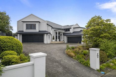 Photo of property in 33 Ruapehu Drive, Fitzherbert, Palmerston North, 4410