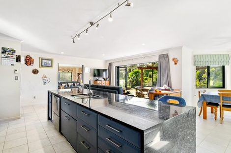 Photo of property in 238a State Highway 16, Kumeu, 0892