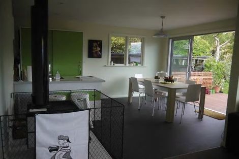 Photo of property in 28 Porterfield Street, Macandrew Bay, Dunedin, 9014