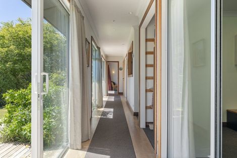 Photo of property in 2/154 Mapara Road, Acacia Bay, Taupo, 3385