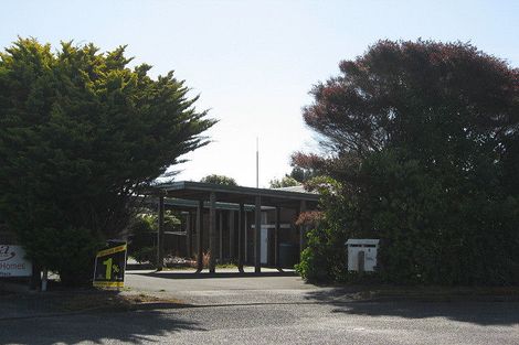 Photo of property in 6a-b Munro Place, Carters Beach, Westport, 7825