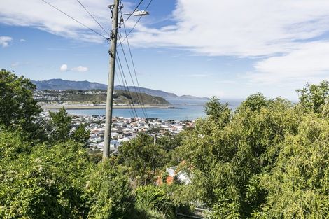 Photo of property in 35 Buckingham Street, Melrose, Wellington, 6023