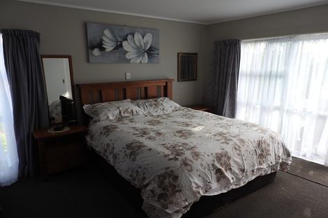 Photo of property in 6 Conifer Place, Te Puke, 3119