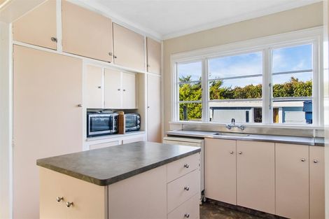 Photo of property in 53 Rhodes Street, Waimate, 7924