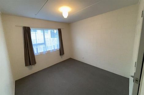 Photo of property in 31 Cumberland Street, Merrilands, New Plymouth, 4312