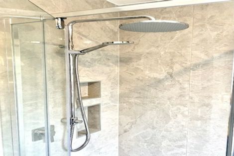 Photo of property in 1/31 Roanoke Way, Albany, Auckland, 0632