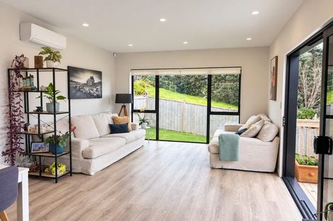 Photo of property in 38 Whakairo Crescent, Gulf Harbour, Whangaparaoa, 0930
