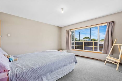 Photo of property in 122 Aorangi Road, Bryndwr, Christchurch, 8053