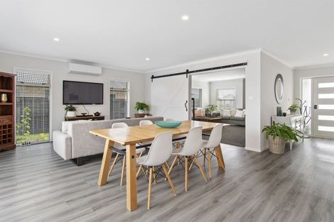 Photo of property in 93 Puhirake Crescent, Pyes Pa, Tauranga, 3112