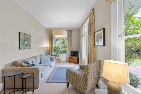 Photo of property in 93 Dyers Pass Road, Cashmere, Christchurch, 8022