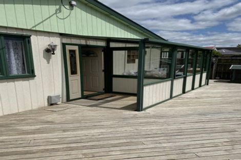 Photo of property in 398b Fergusson Drive, Heretaunga, Upper Hutt, 5018