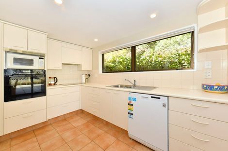 Photo of property in 28 Camberwell Place, Avonhead, Christchurch, 8042