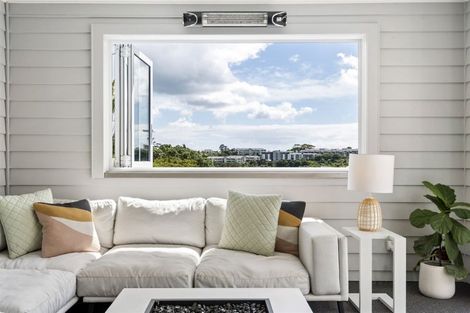 Photo of property in 68 Exmouth Road, Northcote, Auckland, 0627