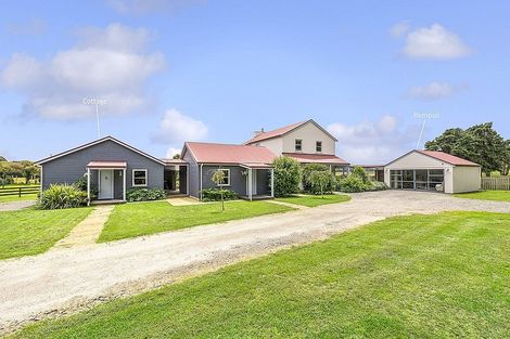 Photo of property in 225 Te Horo Hautere Cross Road, Hautere, Otaki, 5582