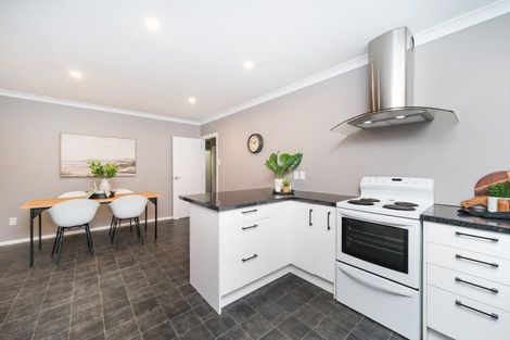 Photo of property in 9 Tern Place, Hokowhitu, Palmerston North, 4410