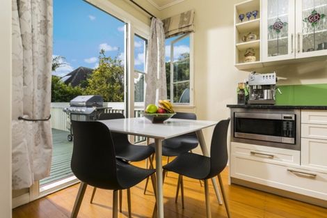 Photo of property in 1/235 Lake Road, Belmont, Auckland, 0622