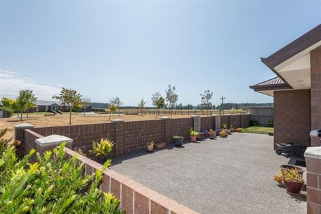 Photo of property in 48 Brockelbank Drive, Kaiapoi, 7630