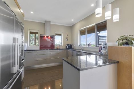 Photo of property in 8 Pitt Road, Hillsborough, New Plymouth, 4372