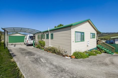 Photo of property in 92 Bays Road, Orere Point, Papakura, 2585
