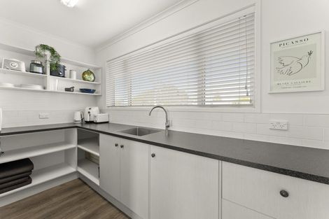 Photo of property in 379b Oceanbeach Road, Mount Maunganui, 3116