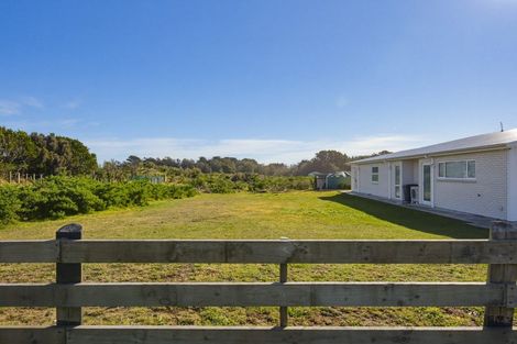 Photo of property in 15 Waitarere Rise Avenue, Waitarere Beach, Levin, 5510