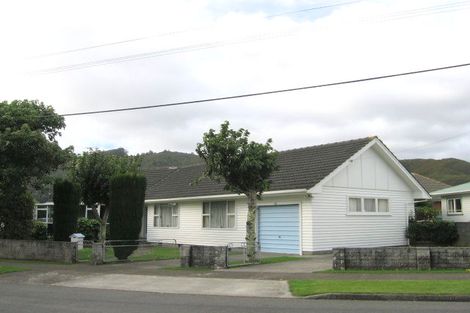 Photo of property in 24 Foster Street, Taita, Lower Hutt, 5011