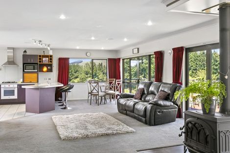 Photo of property in 4/864 Whangamata Road, Kinloch, Taupo, 3377