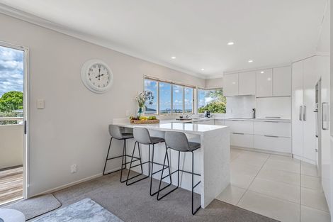 Photo of property in 16 Tornado Place, West Harbour, Auckland, 0618