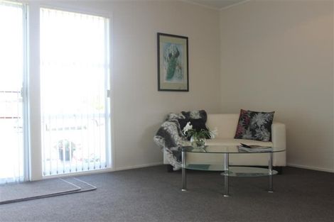 Photo of property in 3/68 Rangitoto Road, Papatoetoe, Auckland, 2025