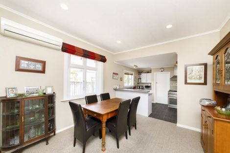Photo of property in 10 Mere Mere Avenue, Palmerston North, 4414