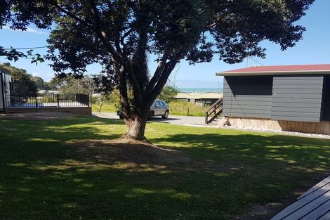 Photo of property in 14 Bolton Place, Hicks Bay, Tikitiki, 4087