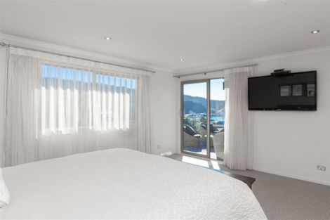 Photo of property in 26 Russell Street, Picton, 7220