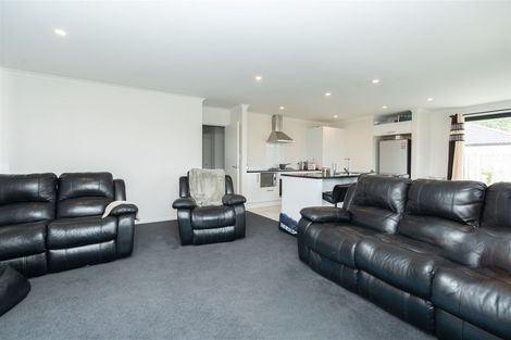 Photo of property in 35 Benjamin Avenue, Rototuna North, Hamilton, 3210