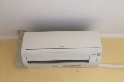 Photo of property in 2/8 Margaret Road, Papatoetoe, Auckland, 2025